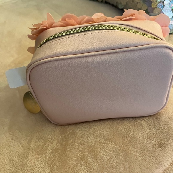 Bath and Body Works mini bag - Picture 3 of 3